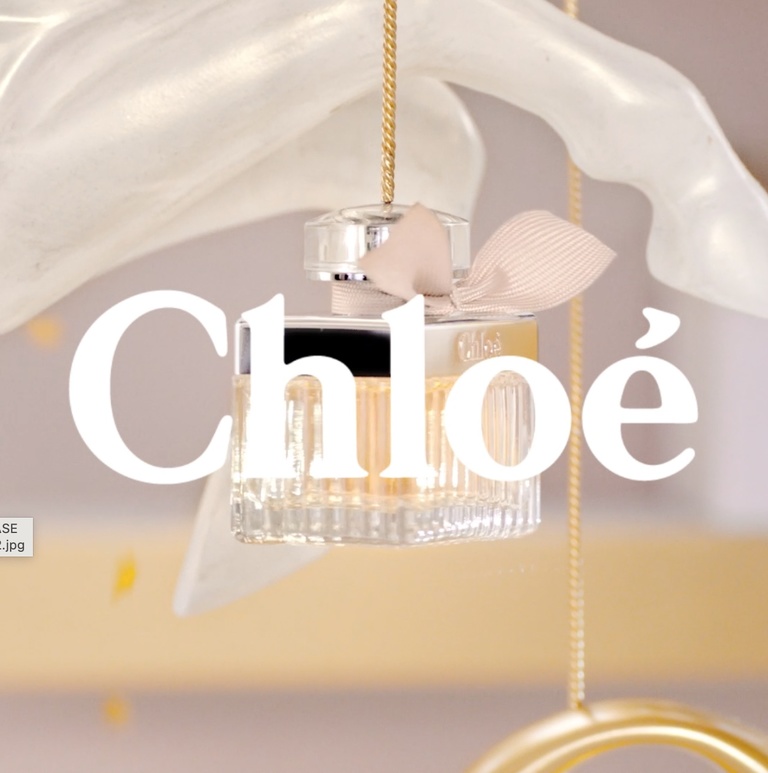 Partition - CHLOE_XMAS19_SIGNATURE_1/1_LOGO